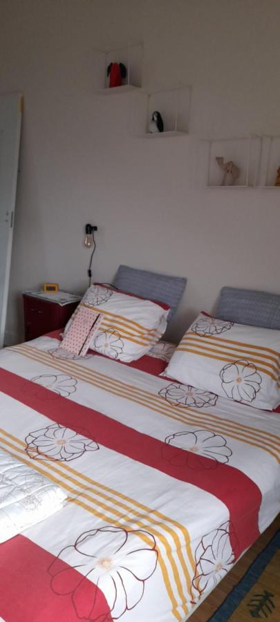 Jacky'S Place Хелмонд Екстериор снимка